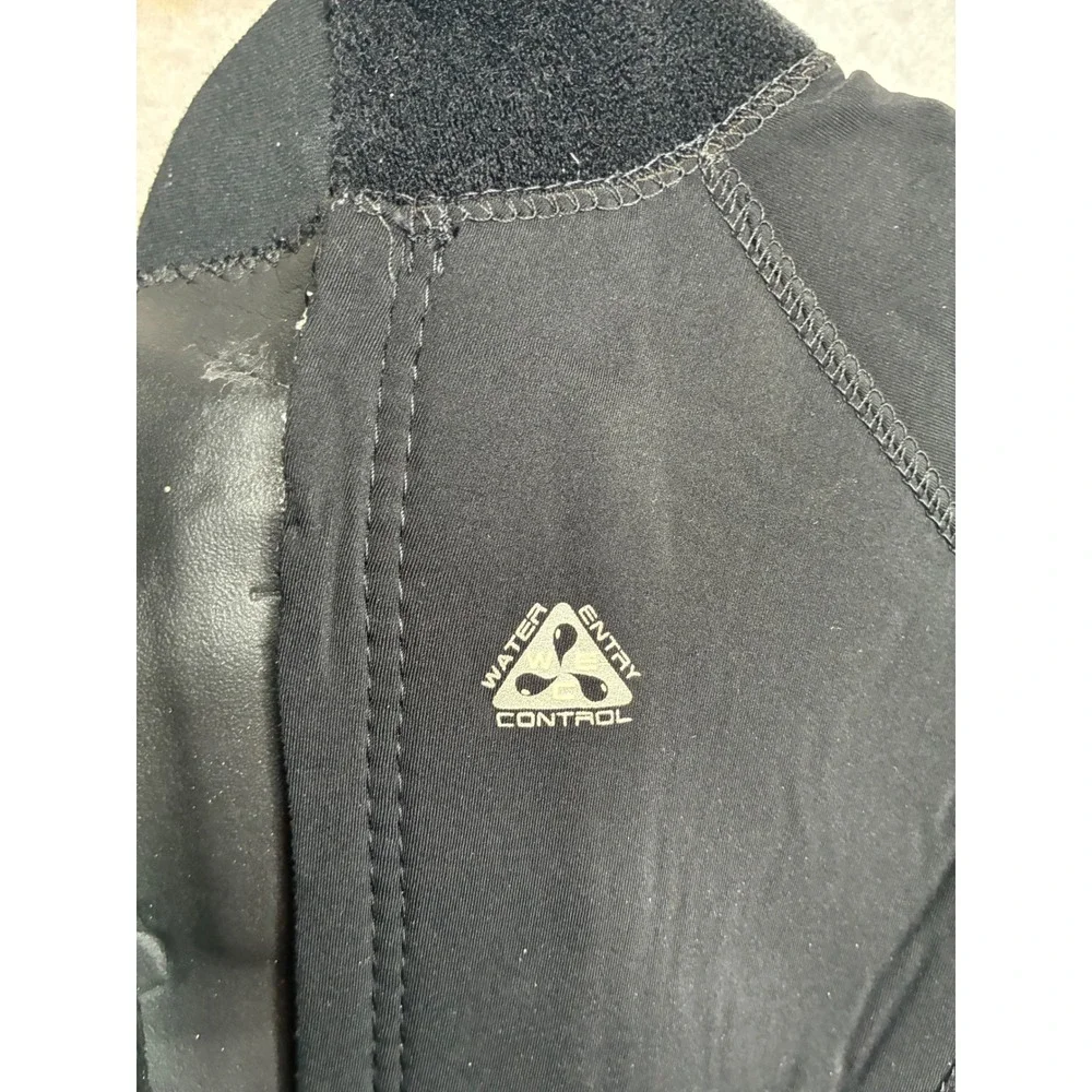 Henderson Aquatics 3mm Aquasilk Shorty Wetsuit Black Purple Womens Size 10